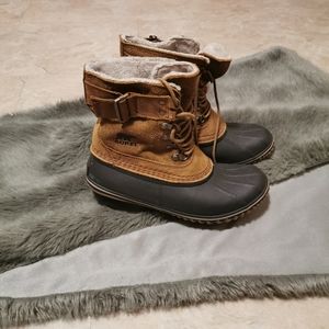 Sorel winter boots bnwt size 8